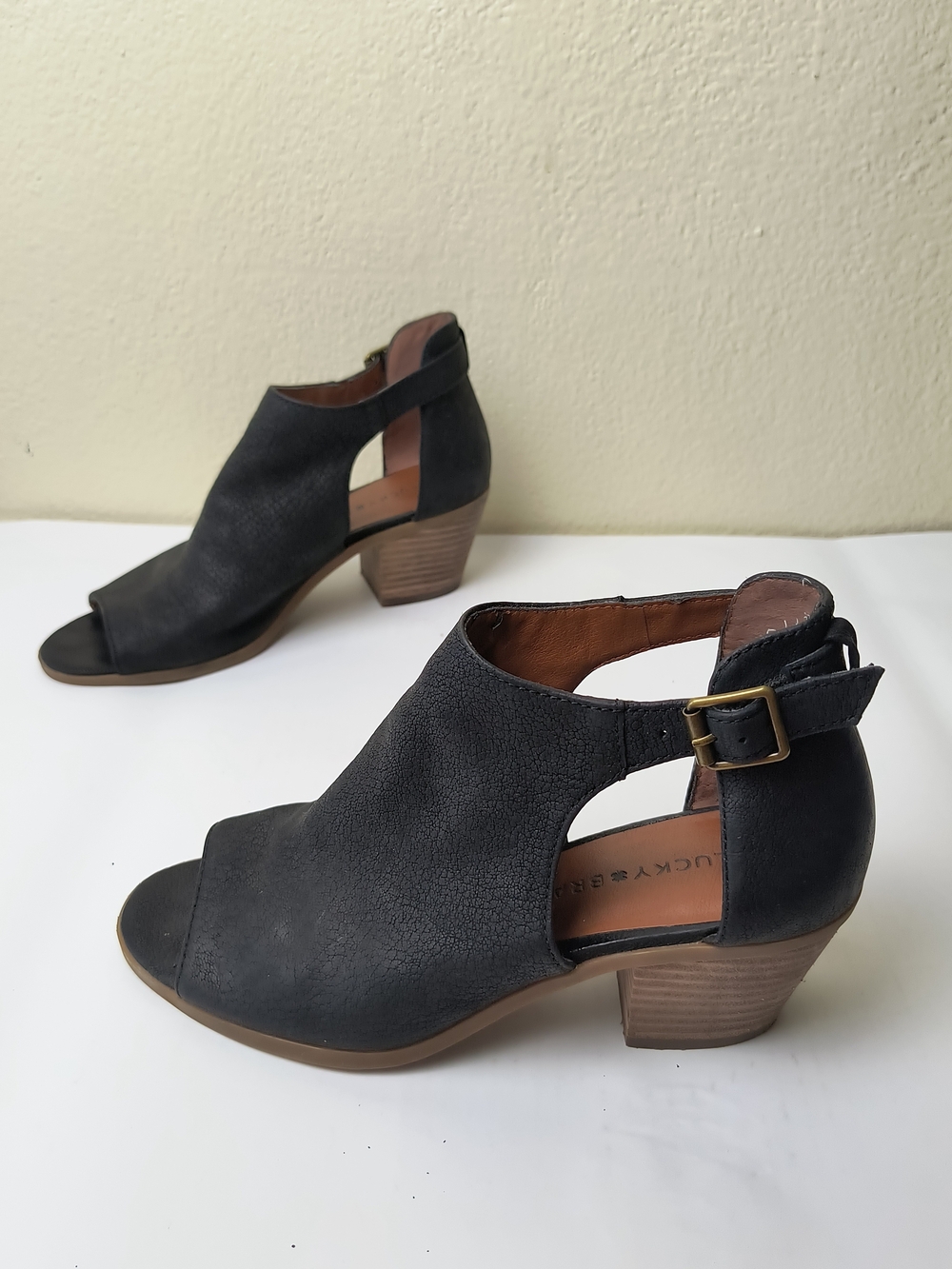 Lucky Brand 6.5M Black Open-Peep Toe Cutout Heeled Sandals - Booties